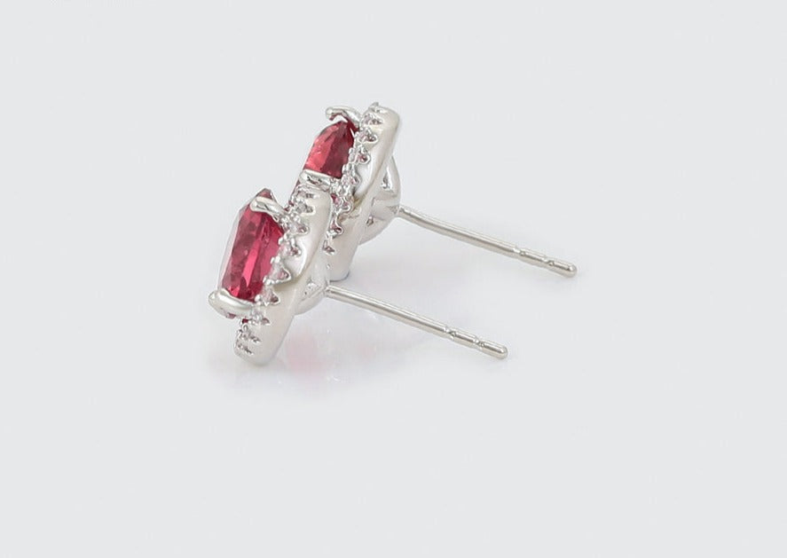 Ohrring Stecker Madlene aus Edelstahl mit rotem Stein