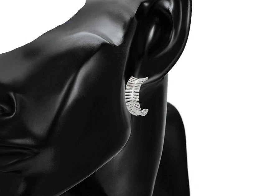 Ohrring Stecker Lenni 925er versilbert hängend