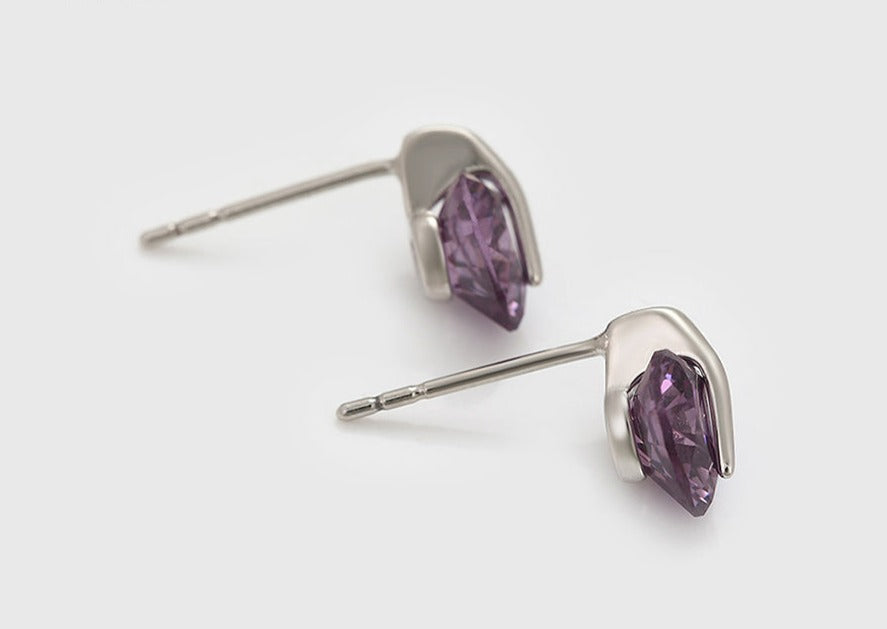 Ohrring Stecker Herz aus Edelstahl mit lila Stein