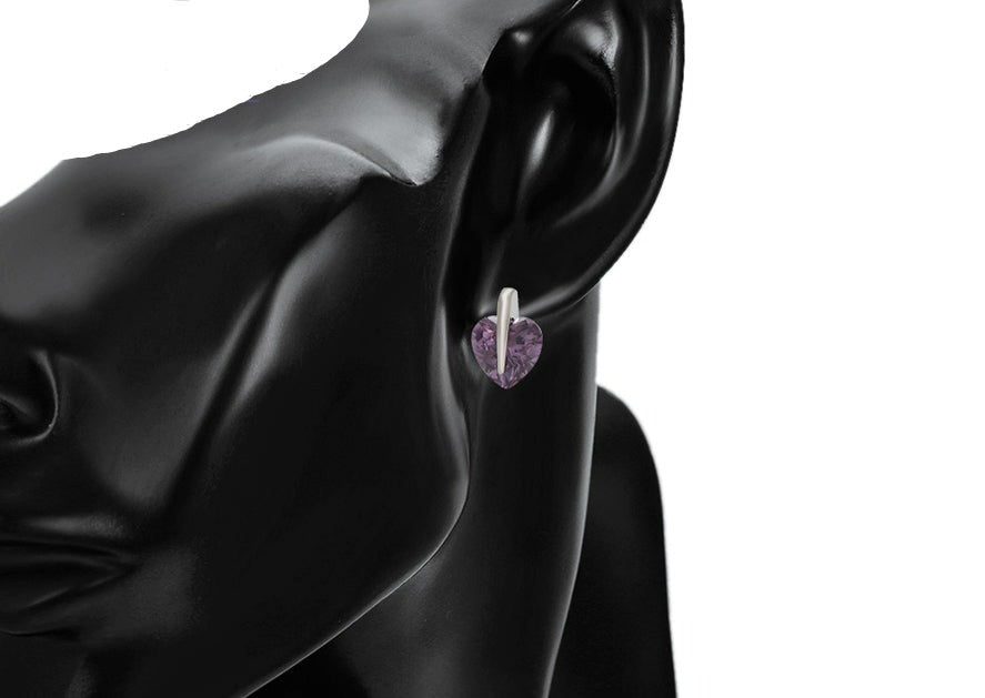 Ohrring Stecker Herz aus Edelstahl mit lila Stein