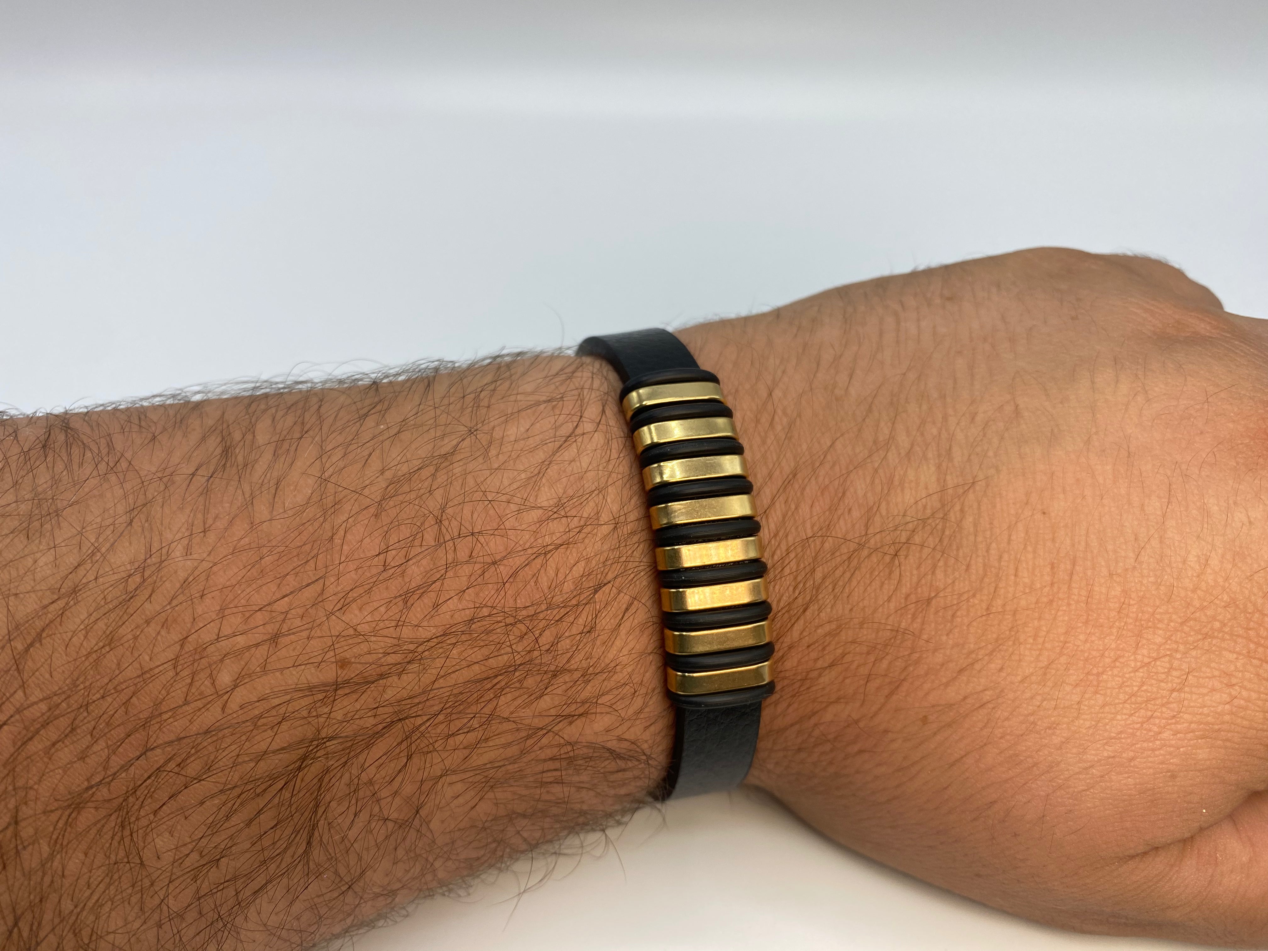 Echt-Leder-Armband gestreift vergoldet