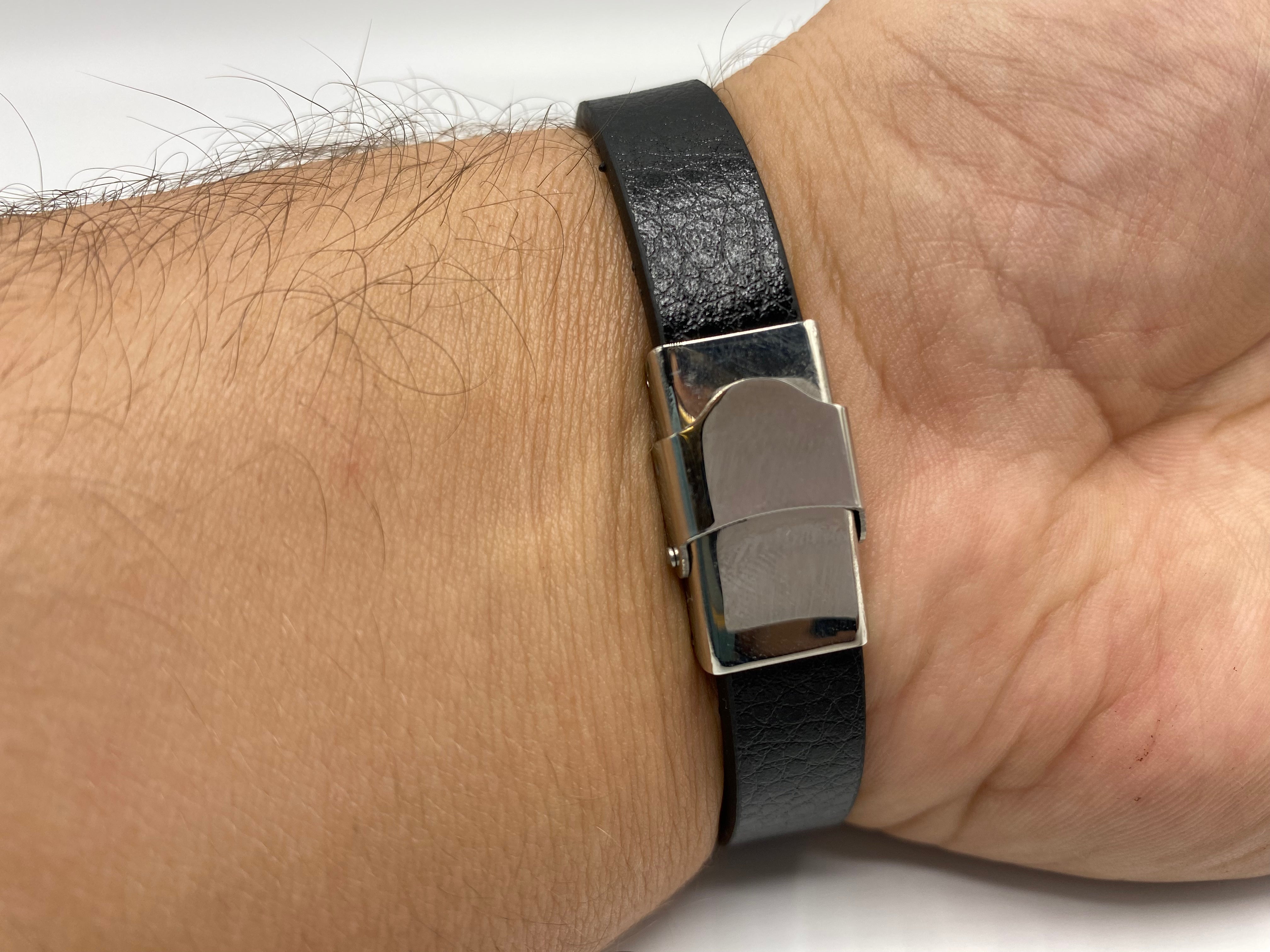 Echt-Leder-Armband gestreift versilbert
