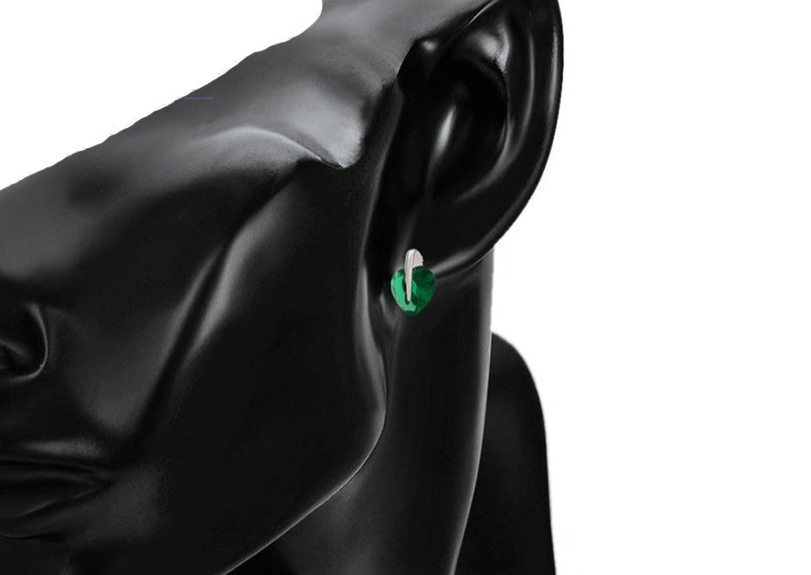 Ohrring Stecker Herz aus Edelstahl mit grünem Stein