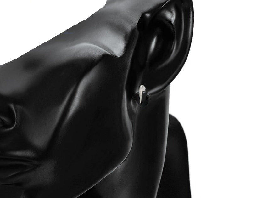 Ohrring Stecker Herz aus Edelstahl mit schwarzem Stein