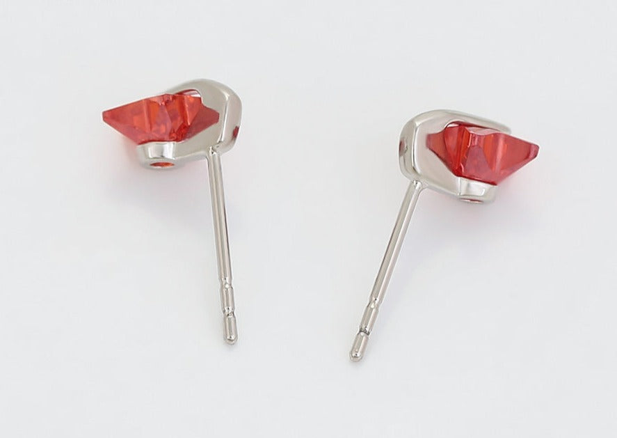 Ohrring Stecker Stern aus Edelstahl mit rotem Stein